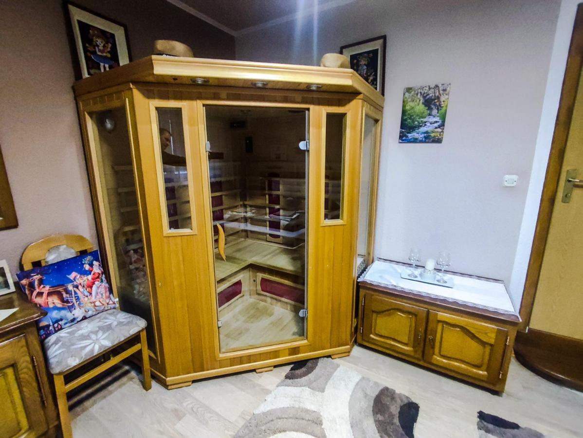 Apartman Magic Sauna,Jakuzzi,Kino Livno Ngoại thất bức ảnh